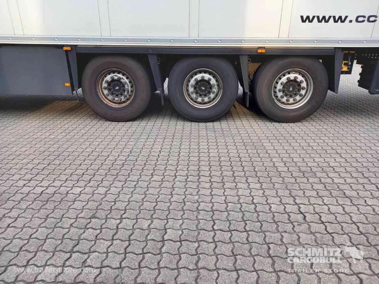 SCHMITZ Auflieger Tiefkühler Standard Double deck - Isothermal semi-trailer: picture 2 SCHMITZ Auflieger Tiefkühler Standard Double deck - Isothermal semi-trailer: picture 2