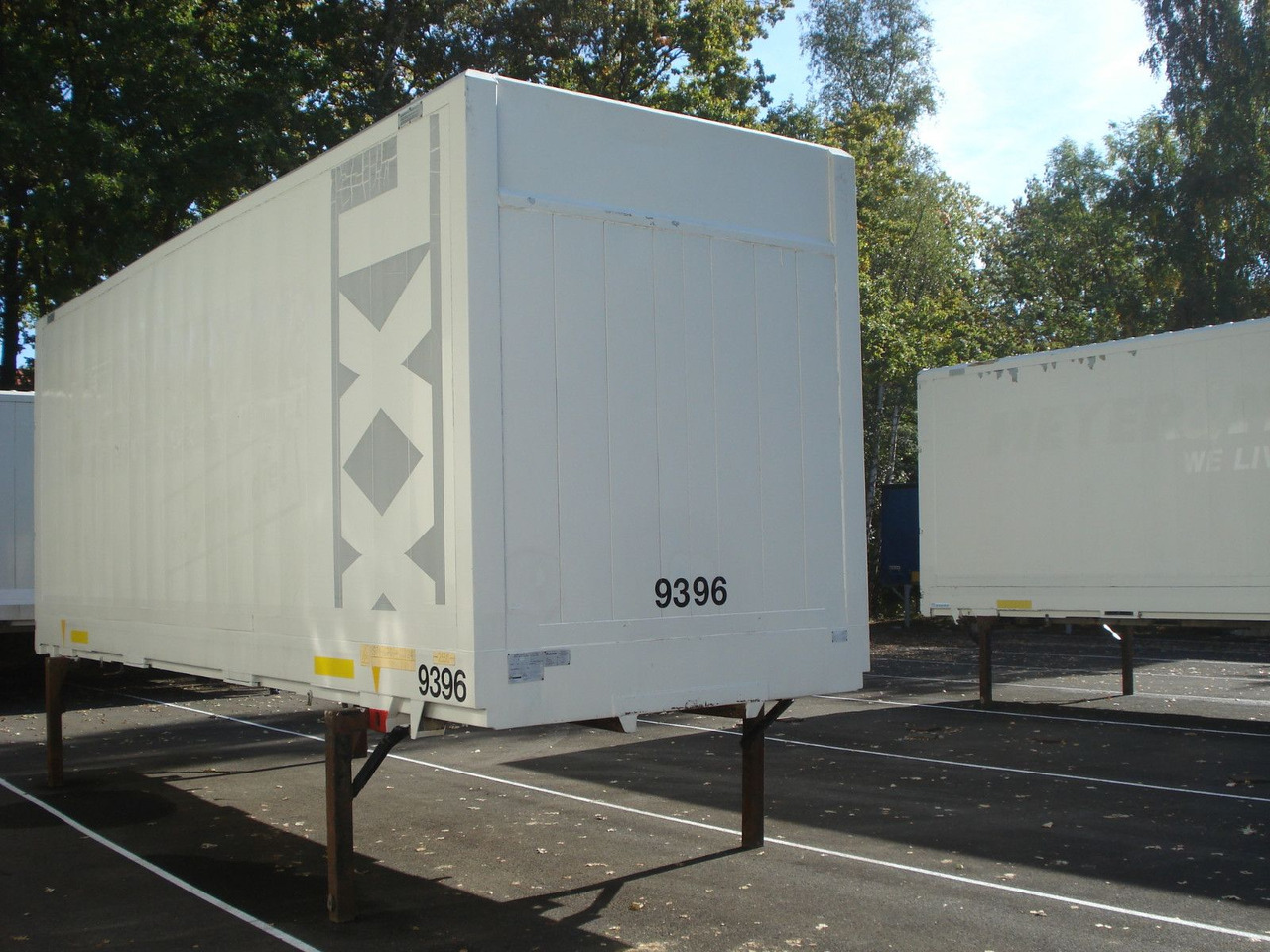 Krone WK 7,7 STG Kleider Textil Jumbo C 7,82 - Closed box trailer: picture 1 Krone WK 7,7 STG Kleider Textil Jumbo C 7,82 - Closed box trailer: picture 1