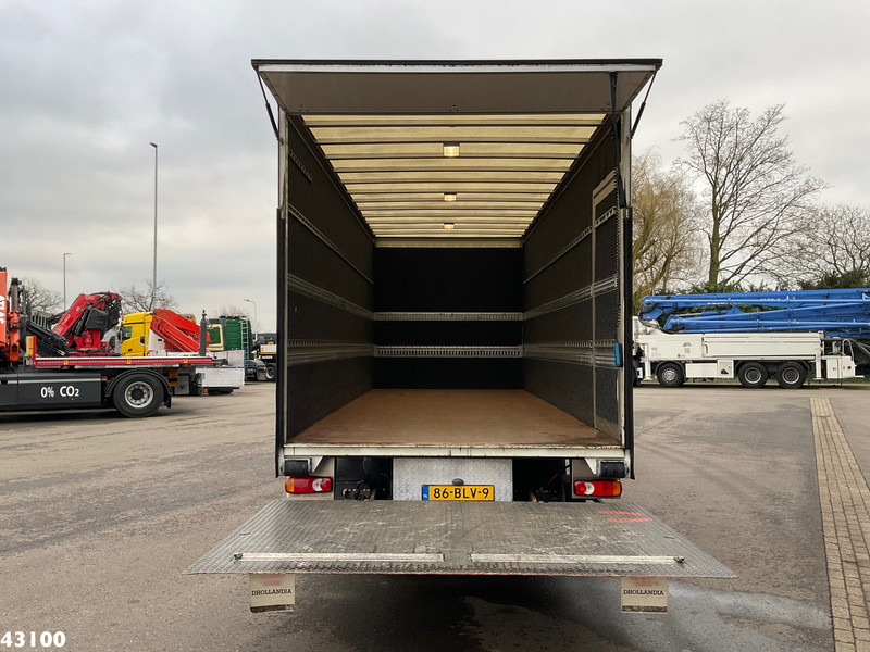 DAF FA LF 210 Euro 6 with DHollandia taillift - Box truck: picture 4 DAF FA LF 210 Euro 6 with DHollandia taillift - Box truck: picture 4