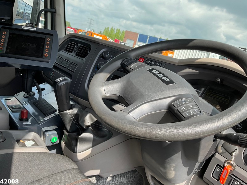Road sweeper DAF FA LF 230 Johnston VT 650: picture 12