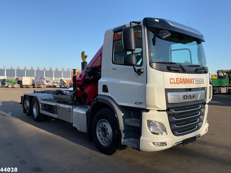 DAF FAN CF 340 Euro 6 HMF 18 Tonmeter laadkraan met lier Just 45.802 km! - Hook lift truck, Crane truck: picture 4 DAF FAN CF 340 Euro 6 HMF 18 Tonmeter laadkraan met lier Just 45.802 km! - Hook lift truck, Crane truck: picture 4