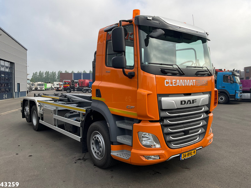 DAF FAN CF 430 VDL 21 Ton haakarmsysteem - Hook lift truck: picture 3 DAF FAN CF 430 VDL 21 Ton haakarmsysteem - Hook lift truck: picture 3
