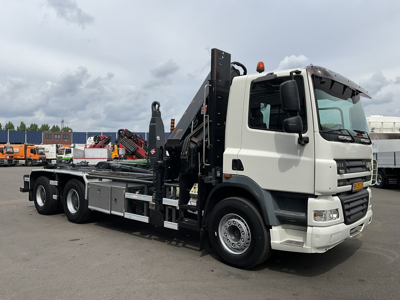 Ginaf X 3232 S Euro 5 Manual Hiab 28 Tonmeter laadkraan - Hook lift truck, Crane truck: picture 3 Ginaf X 3232 S Euro 5 Manual Hiab 28 Tonmeter laadkraan - Hook lift truck, Crane truck: picture 3