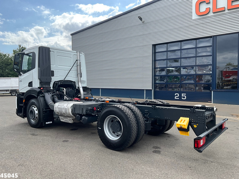 Iveco Stralis AD200X36 Huisvuilwagen Chassis NEW & UNUSED! - Cab chassis truck: picture 3 Iveco Stralis AD200X36 Huisvuilwagen Chassis NEW & UNUSED! - Cab chassis truck: picture 3