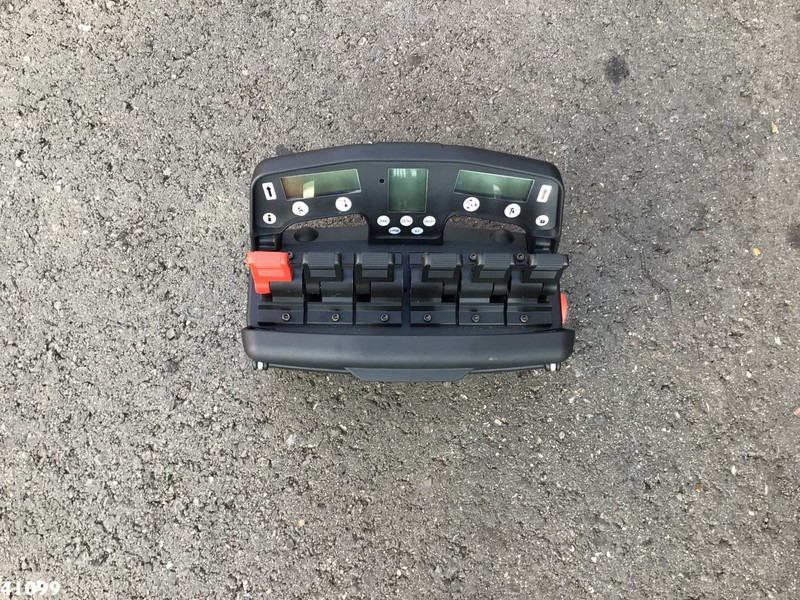 Garbage truck MAN TGS 26.360 Hiab 23 ton/meter laadkraan: picture 12