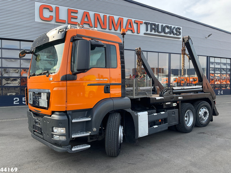 MAN TGS 26.480 VDL 18 Ton portaalarmsysteem - Skip loader truck: picture 1 MAN TGS 26.480 VDL 18 Ton portaalarmsysteem - Skip loader truck: picture 1