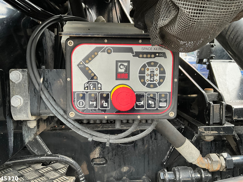 Leasing of MAN TGS 35.500 8x4 Euro 6 Hiab 30 Tonmeter laadkraan Just 164.946 km! MAN TGS 35.500 8x4 Euro 6 Hiab 30 Tonmeter laadkraan Just 164.946 km!: picture 11
