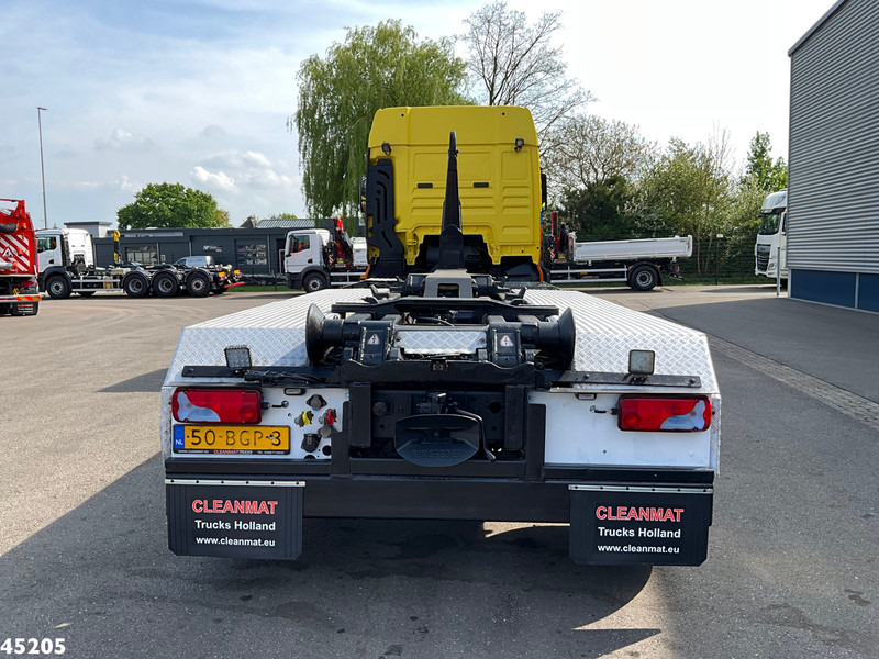 MAN TGX 35.440 Euro 6 8x4 26 Ton haakarmsysteem - Hook lift truck: picture 4 MAN TGX 35.440 Euro 6 8x4 26 Ton haakarmsysteem - Hook lift truck: picture 4