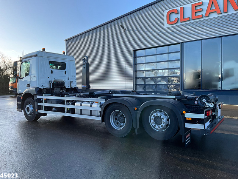 Mercedes-Benz Actros 2643 VDL 21 Ton haakarmsysteem - Hook lift truck: picture 5 Mercedes-Benz Actros 2643 VDL 21 Ton haakarmsysteem - Hook lift truck: picture 5