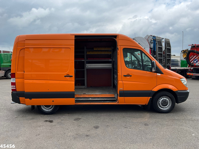 Mercedes-Benz Sprinter 316 1.8 Benzine / CNG - Box truck: picture 3 Mercedes-Benz Sprinter 316 1.8 Benzine / CNG - Box truck: picture 3