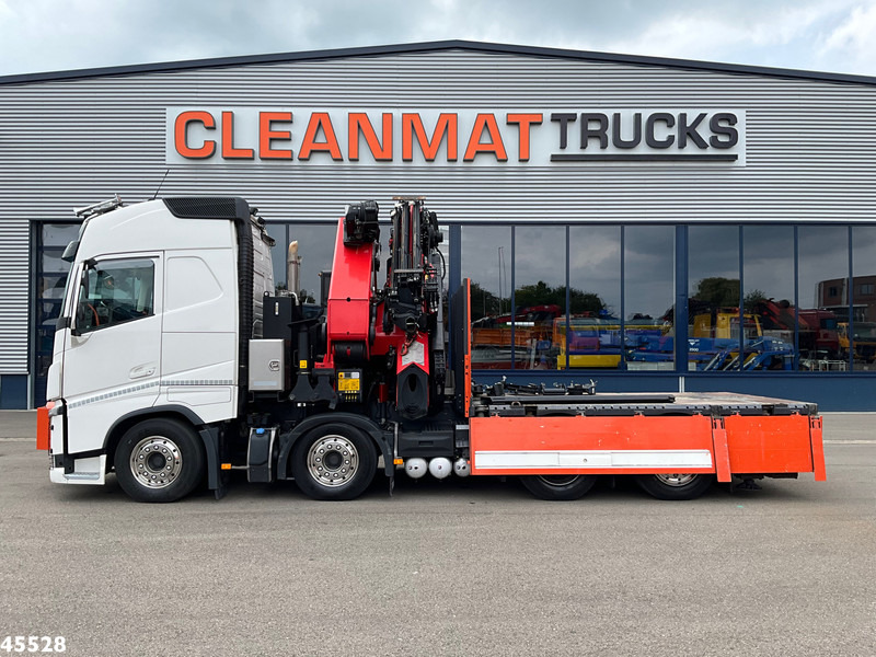 Volvo FH 540 8x2 Euro 6 Palfinger 92 Tonmeter laadkraan + Fly-jib Just 81.817 Km! - Crane truck: picture 4 Volvo FH 540 8x2 Euro 6 Palfinger 92 Tonmeter laadkraan + Fly-jib Just 81.817 Km! - Crane truck: picture 4