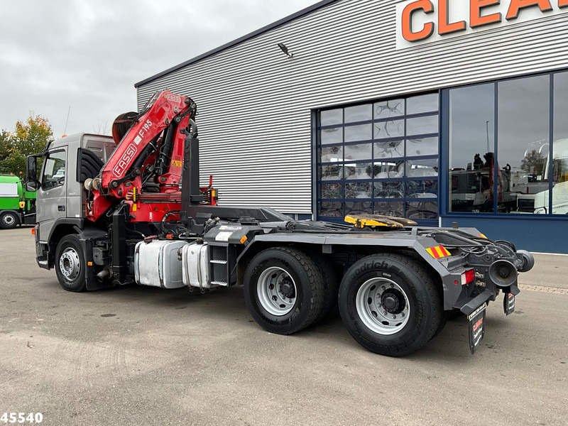 Volvo FM 340 6x4 Fassi 19 Tonmeter laadkraan - Hook lift truck, Crane truck: picture 2 Volvo FM 340 6x4 Fassi 19 Tonmeter laadkraan - Hook lift truck, Crane truck: picture 2
