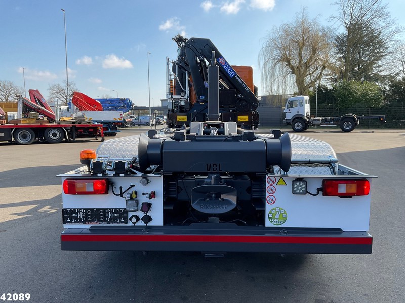 Volvo FM 430 HMF 23 ton/meter laadkraan - Hook lift truck, Crane truck: picture 5 Volvo FM 430 HMF 23 ton/meter laadkraan - Hook lift truck, Crane truck: picture 5
