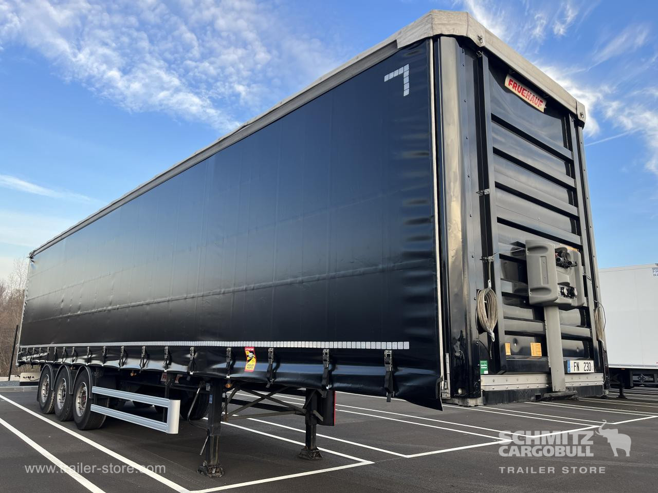 FRUEHAUF Curtainsider Standard - Curtainsider semi-trailer: picture 1 FRUEHAUF Curtainsider Standard - Curtainsider semi-trailer: picture 1