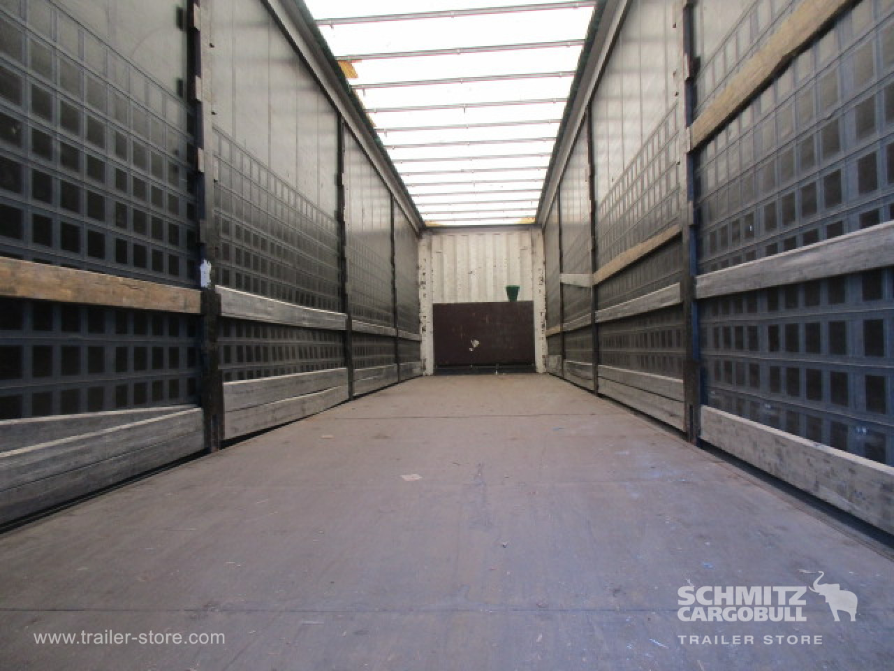 KRONE Curtainsider Standard - Curtainsider semi-trailer: picture 4 KRONE Curtainsider Standard - Curtainsider semi-trailer: picture 4