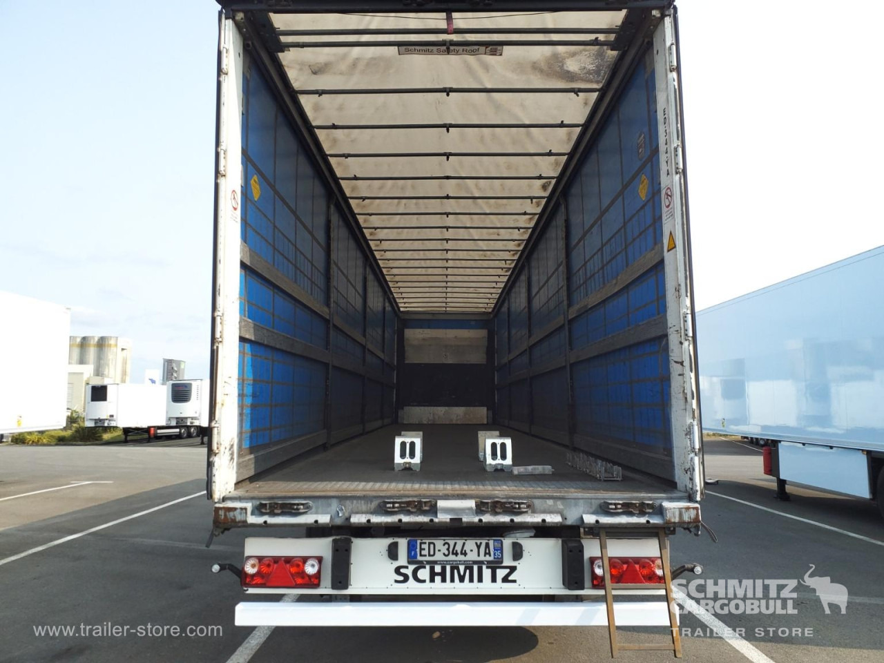 SCHMITZ Curtainsider Standard - Curtainsider semi-trailer: picture 5 SCHMITZ Curtainsider Standard - Curtainsider semi-trailer: picture 5