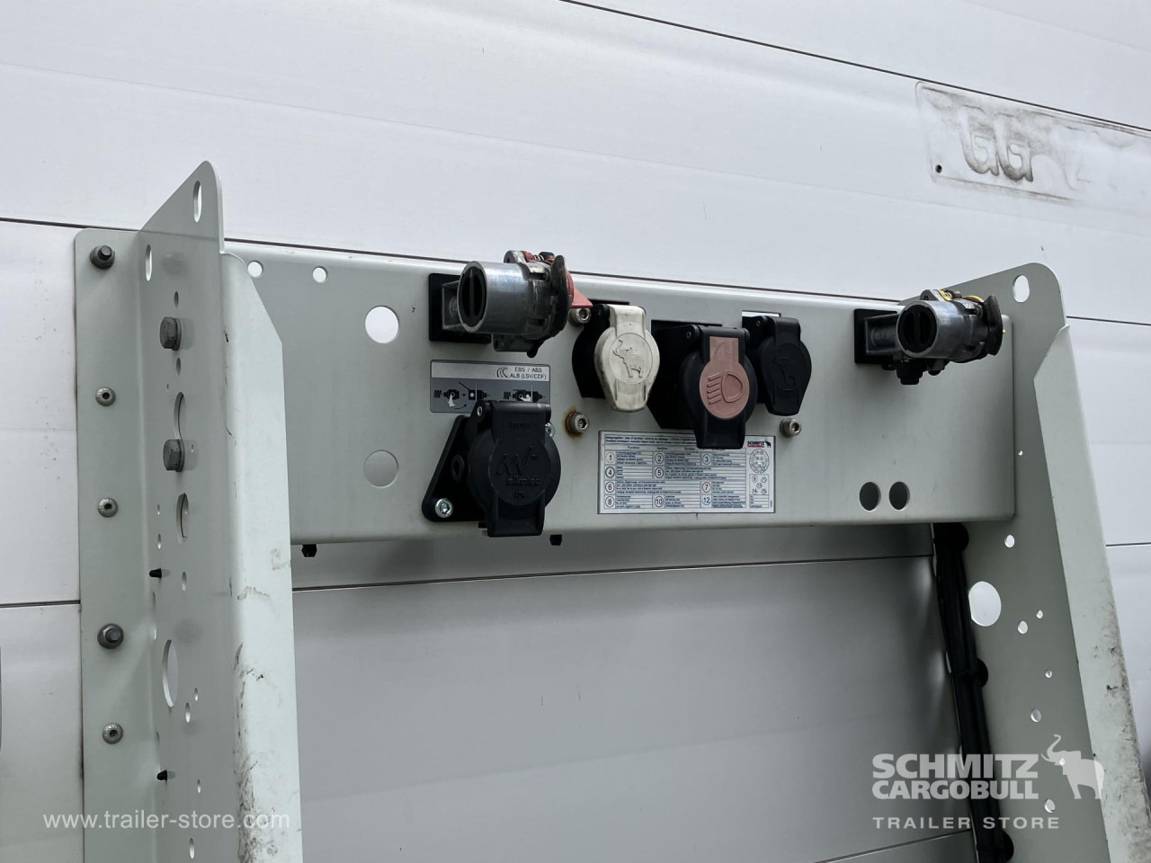 SCHMITZ Auflieger Curtainsider Standard - Curtainsider semi-trailer: picture 2 SCHMITZ Auflieger Curtainsider Standard - Curtainsider semi-trailer: picture 2