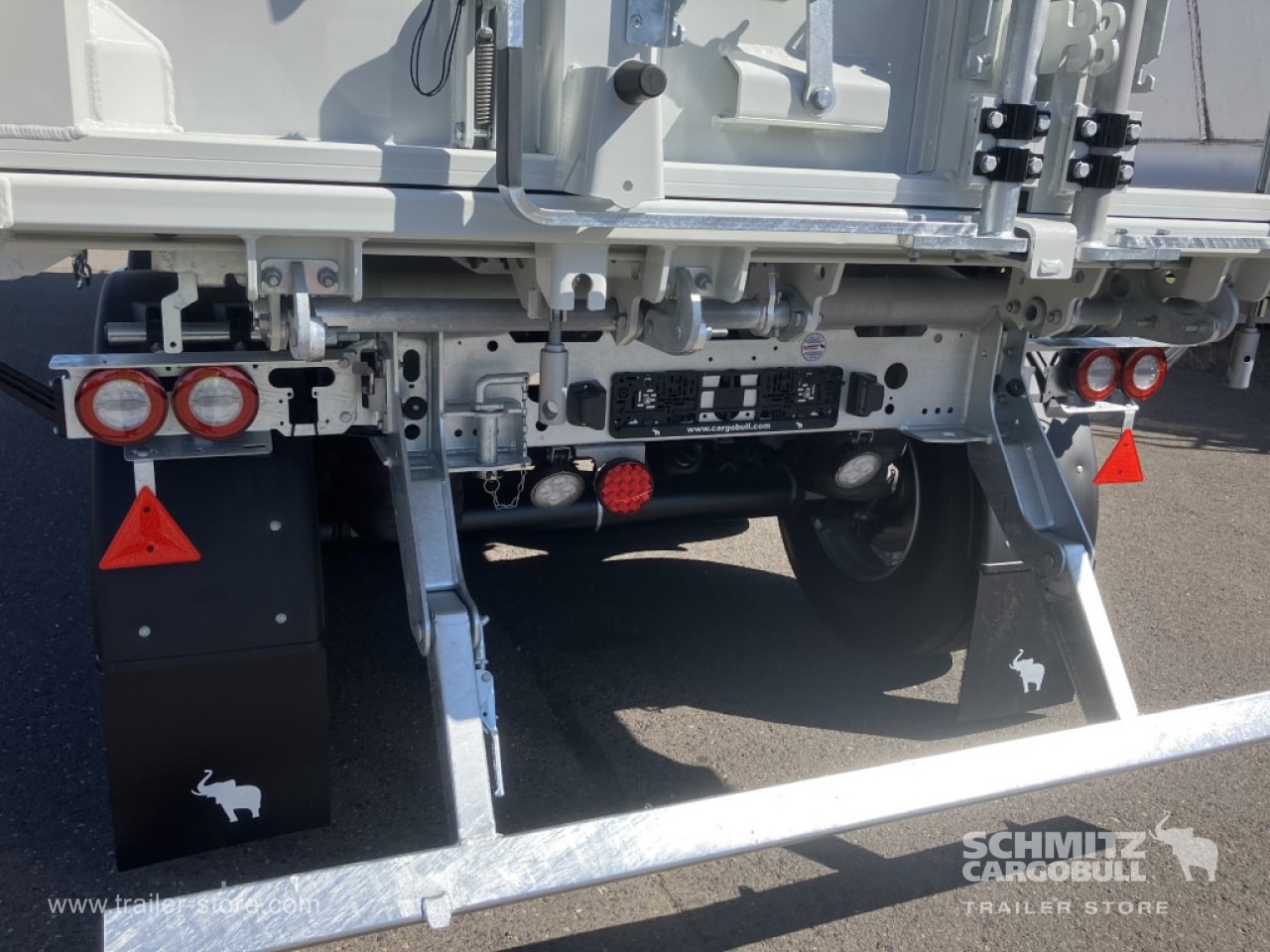 SCHMITZ Auflieger Kipper Alukastenmulde 52m³ - Tipper semi-trailer: picture 2 SCHMITZ Auflieger Kipper Alukastenmulde 52m³ - Tipper semi-trailer: picture 2