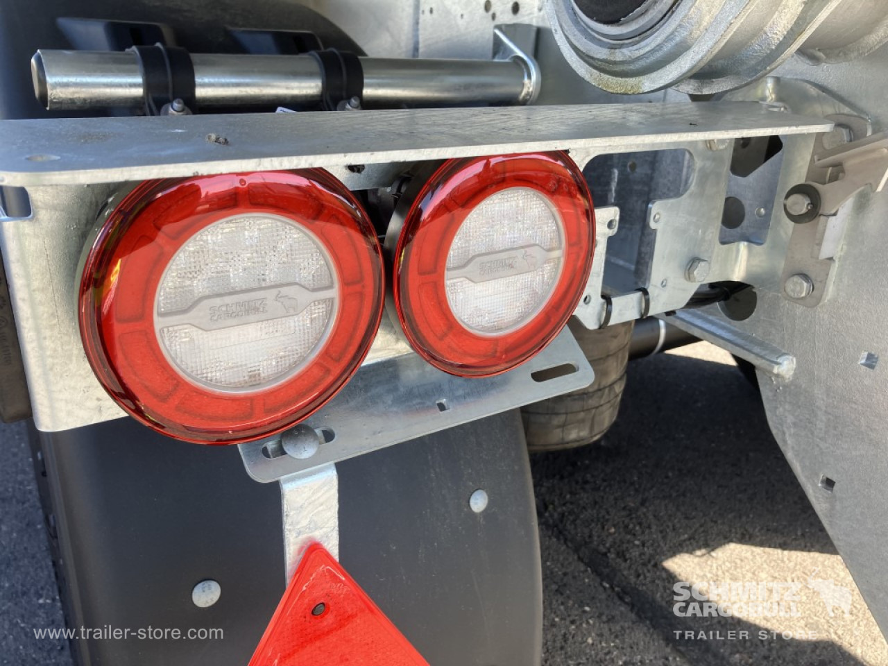 SCHMITZ Auflieger Kipper Alukastenmulde 52m³ - Tipper semi-trailer: picture 3 SCHMITZ Auflieger Kipper Alukastenmulde 52m³ - Tipper semi-trailer: picture 3