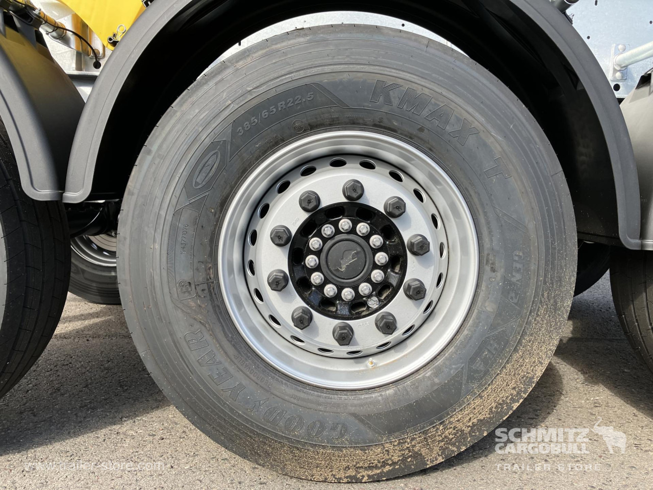 SCHMITZ Auflieger Kipper Stahlrundmulde 29m³ - Tipper semi-trailer: picture 2 SCHMITZ Auflieger Kipper Stahlrundmulde 29m³ - Tipper semi-trailer: picture 2