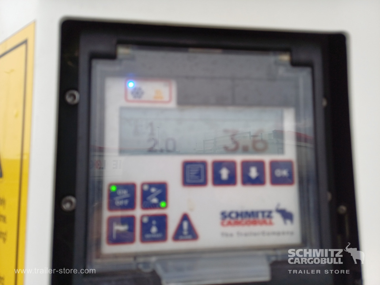 SCHMITZ Auflieger Tiefkühler Fleischhang - Isothermal semi-trailer: picture 3 SCHMITZ Auflieger Tiefkühler Fleischhang - Isothermal semi-trailer: picture 3