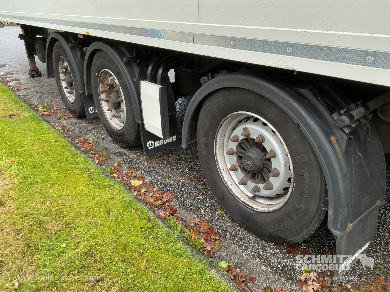 KRONE Reefer Standard Taillift - Isothermal semi-trailer: picture 5 KRONE Reefer Standard Taillift - Isothermal semi-trailer: picture 5