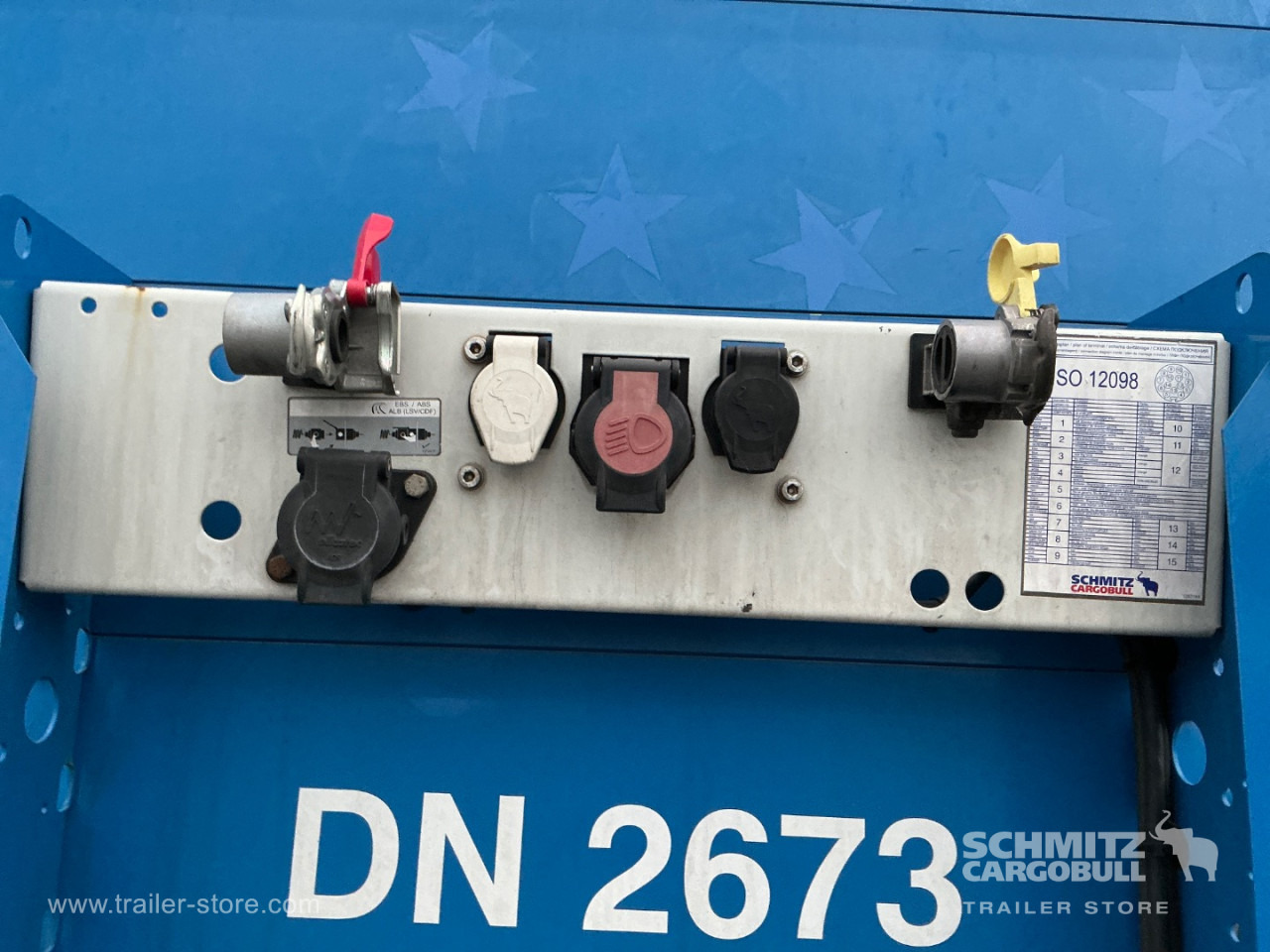 SCHMITZ Curtainsider Mega - Curtainsider semi-trailer: picture 4 SCHMITZ Curtainsider Mega - Curtainsider semi-trailer: picture 4