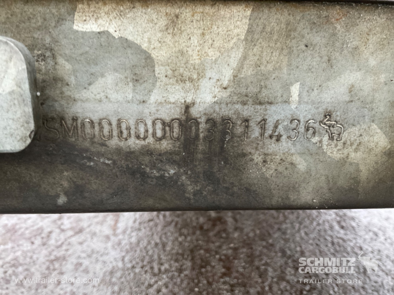 SCHMITZ Curtainsider Standard Forklift holder - Curtainsider semi-trailer: picture 3 SCHMITZ Curtainsider Standard Forklift holder - Curtainsider semi-trailer: picture 3