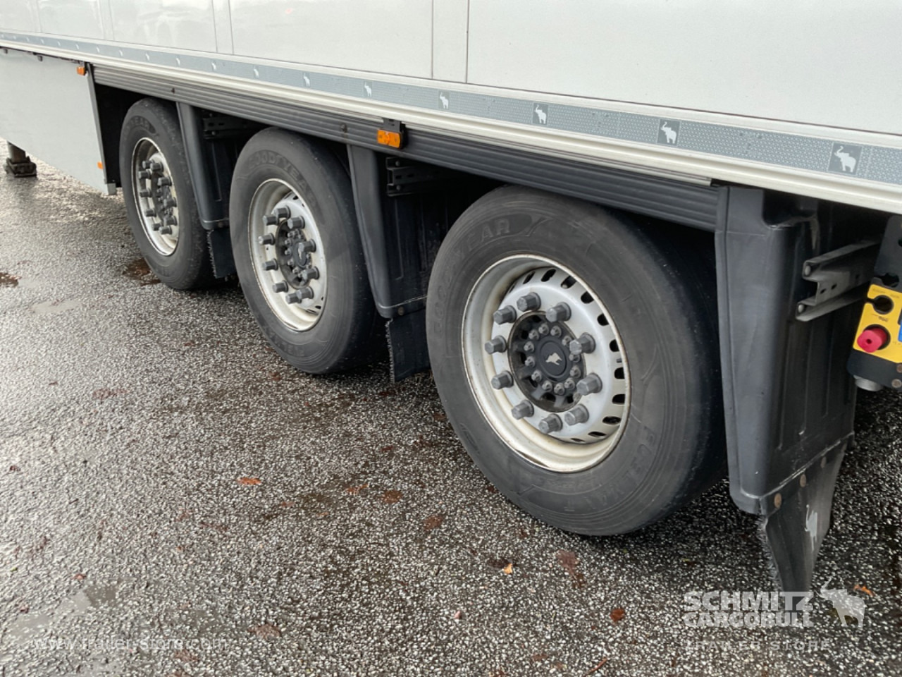 SCHMITZ Reefer Multitemp Double deck - Isothermal semi-trailer: picture 5 SCHMITZ Reefer Multitemp Double deck - Isothermal semi-trailer: picture 5
