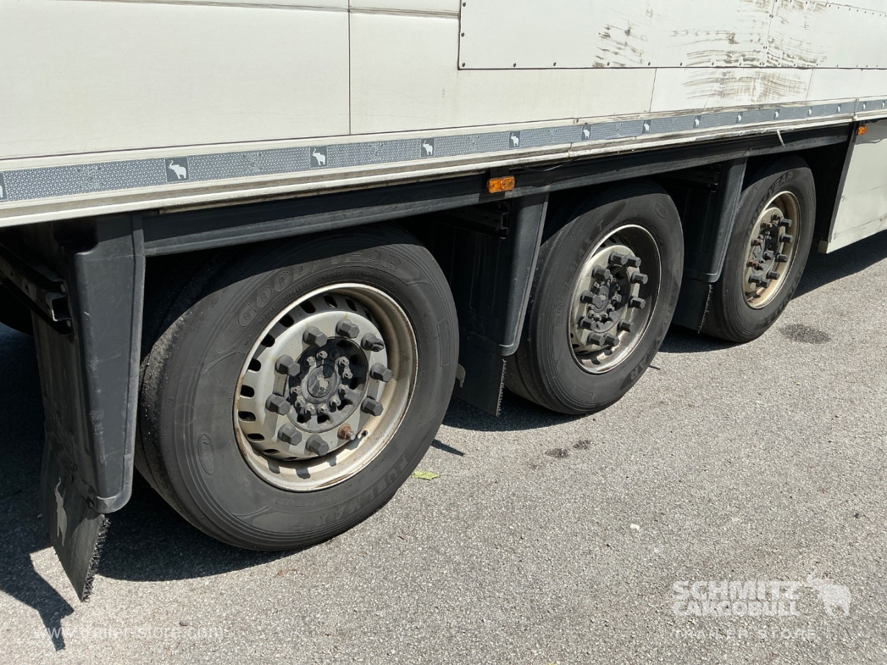 SCHMITZ Reefer Multitemp Double deck - Isothermal semi-trailer: picture 3 SCHMITZ Reefer Multitemp Double deck - Isothermal semi-trailer: picture 3