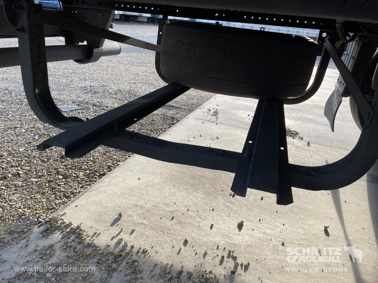 SCHMITZ Remolque Frigo Standard - Refrigerator trailer: picture 3 SCHMITZ Remolque Frigo Standard - Refrigerator trailer: picture 3