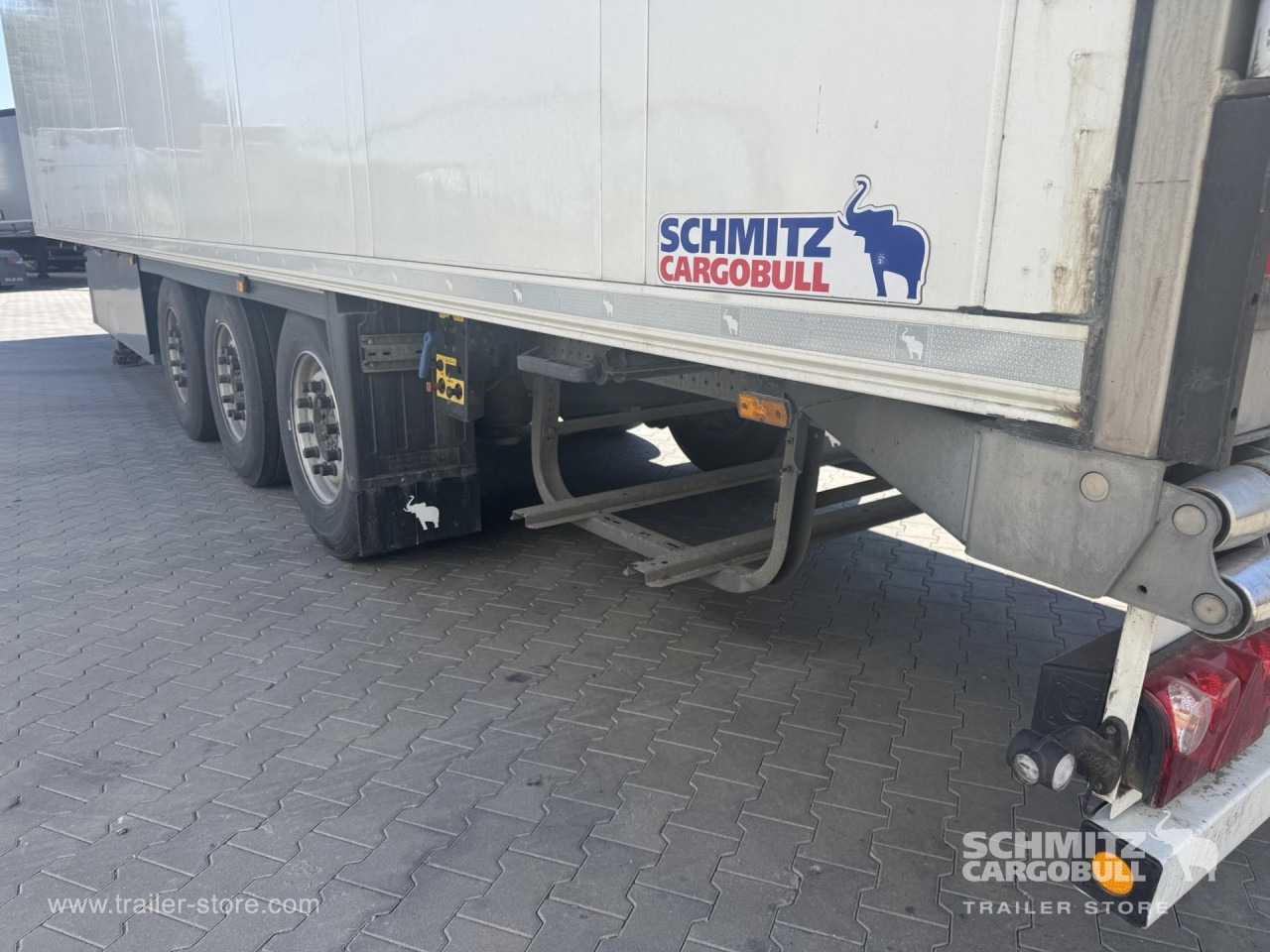 SCHMITZ Reefer Standard Double deck - Isothermal semi-trailer: picture 2 SCHMITZ Reefer Standard Double deck - Isothermal semi-trailer: picture 2