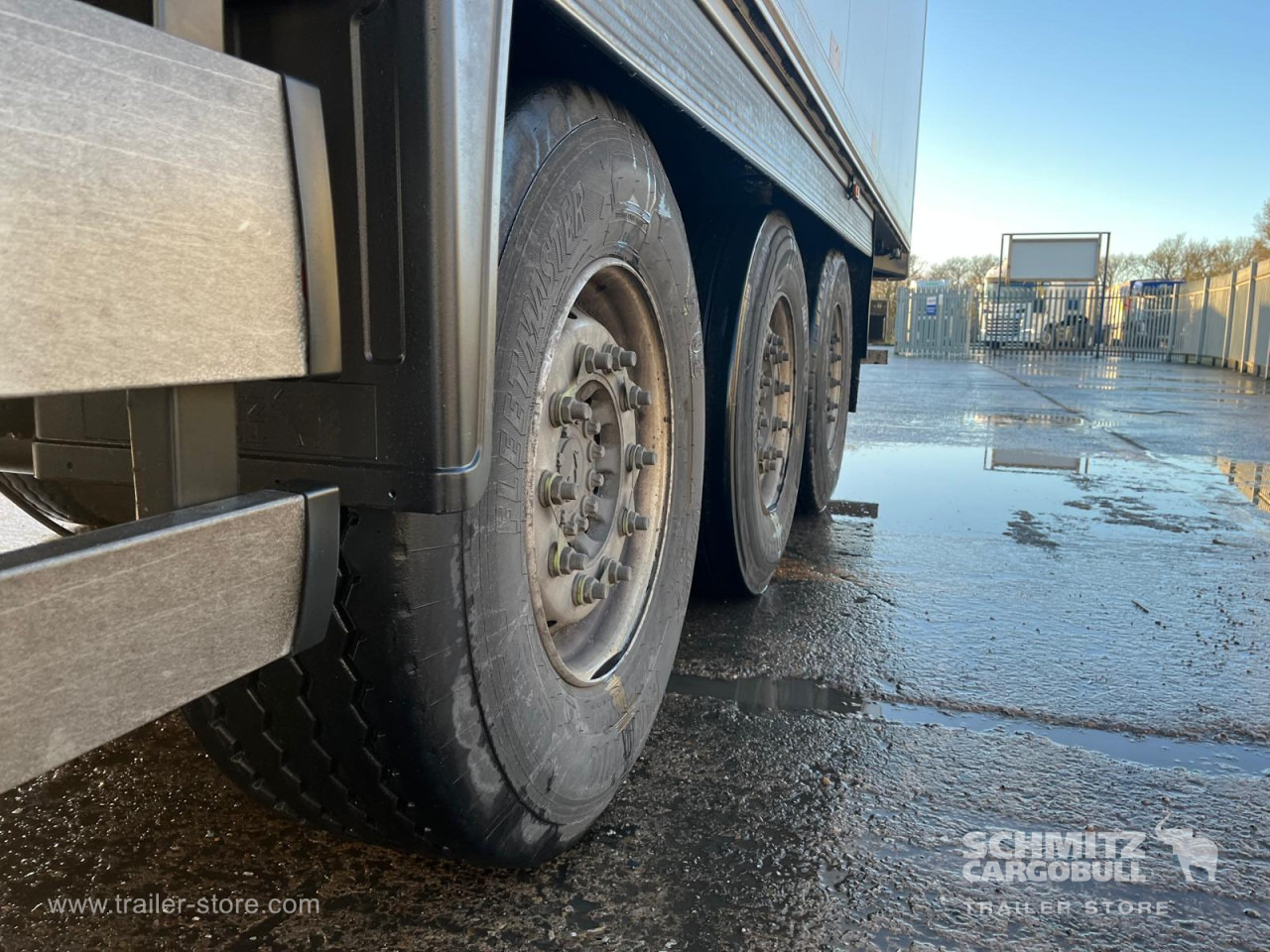 SCHMITZ Reefer Multitemp - Isothermal semi-trailer: picture 5 SCHMITZ Reefer Multitemp - Isothermal semi-trailer: picture 5