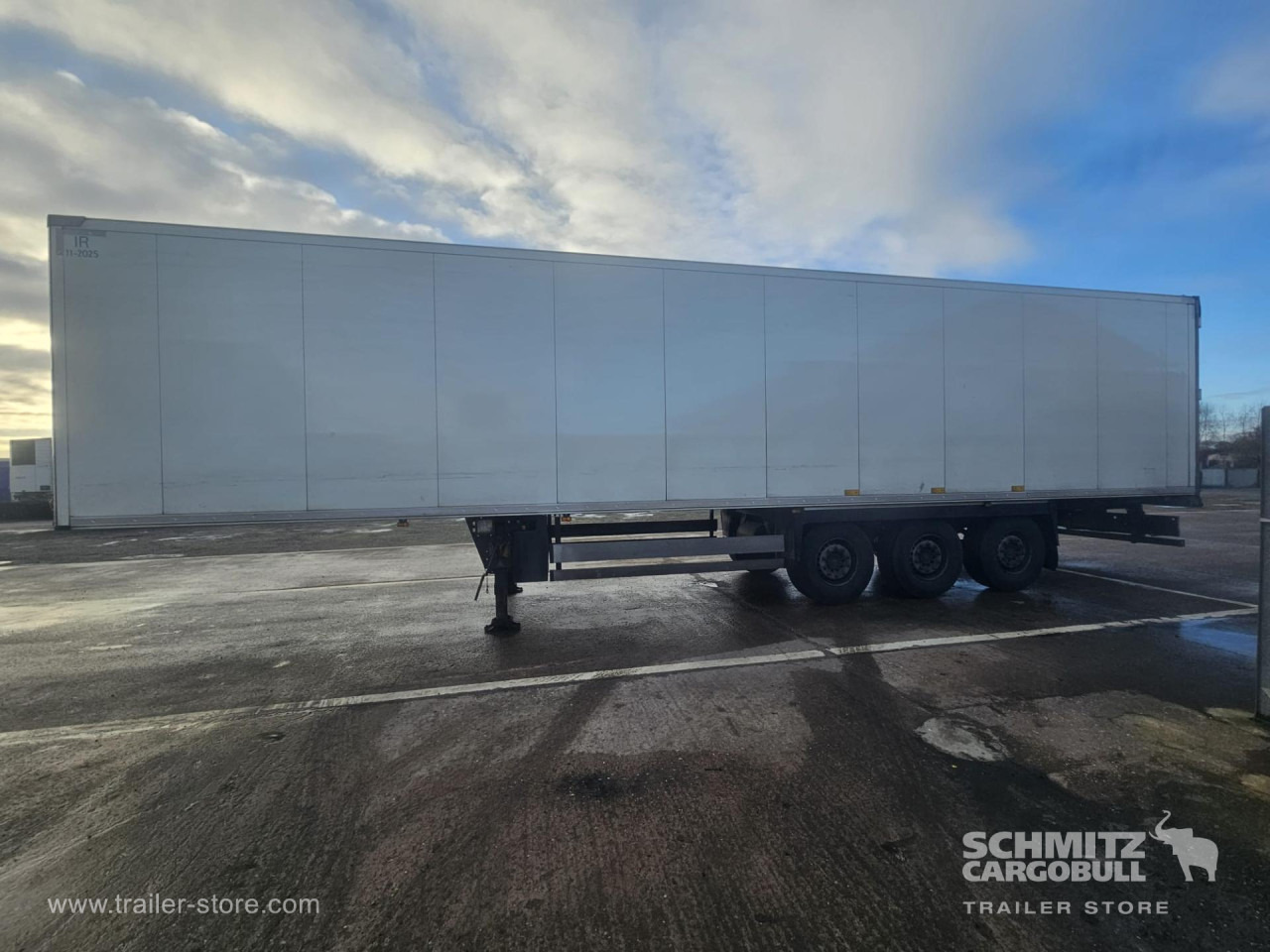 SCHMITZ Reefer Multitemp - Isothermal semi-trailer: picture 2 SCHMITZ Reefer Multitemp - Isothermal semi-trailer: picture 2