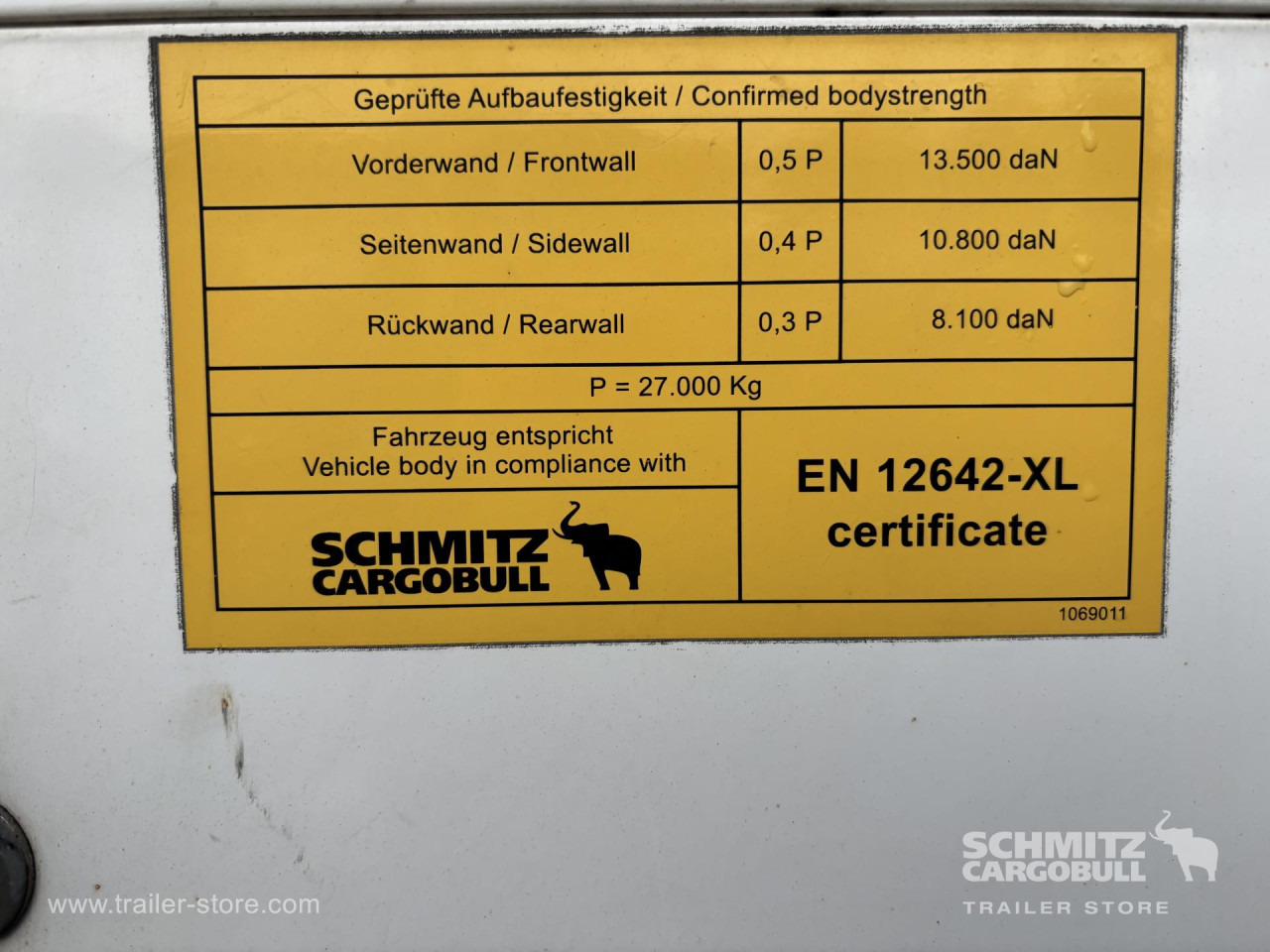 SCHMITZ Curtainsider Mega - Curtainsider semi-trailer: picture 3 SCHMITZ Curtainsider Mega - Curtainsider semi-trailer: picture 3