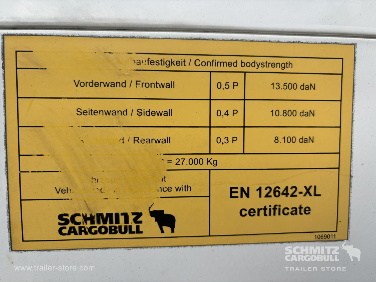 SCHMITZ Curtainsider Mega - Curtainsider semi-trailer: picture 3 SCHMITZ Curtainsider Mega - Curtainsider semi-trailer: picture 3