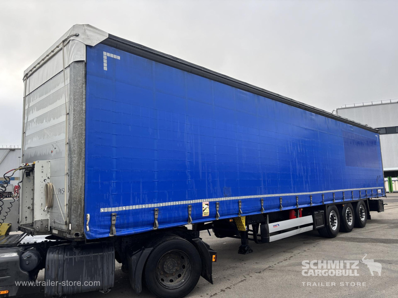 SCHMITZ Curtainsider Standard - Curtainsider semi-trailer: picture 4 SCHMITZ Curtainsider Standard - Curtainsider semi-trailer: picture 4