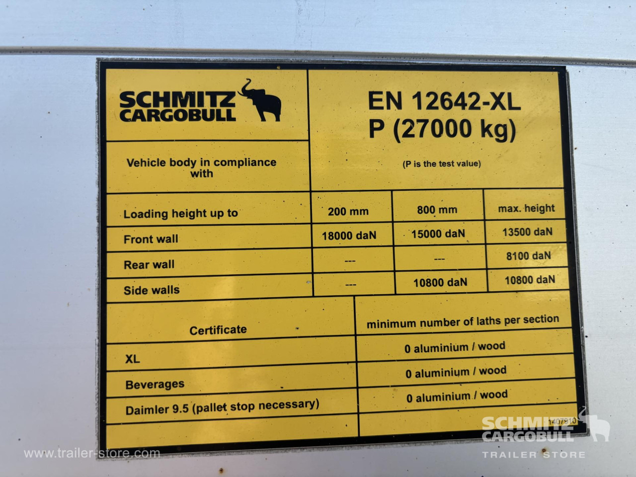 SCHMITZ Curtainsider Standard - Curtainsider semi-trailer: picture 2 SCHMITZ Curtainsider Standard - Curtainsider semi-trailer: picture 2