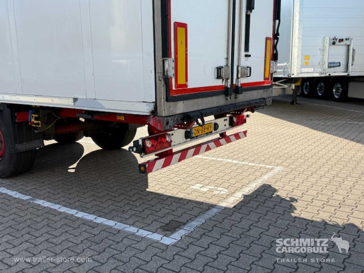 SCHMITZ Oplegger Vries Standard - Isothermal semi-trailer: picture 3 SCHMITZ Oplegger Vries Standard - Isothermal semi-trailer: picture 3