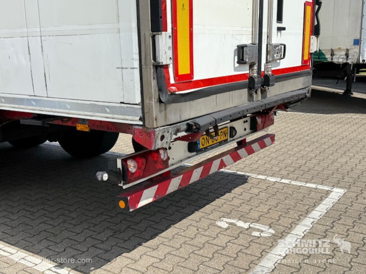 SCHMITZ Oplegger Vries Standard - Isothermal semi-trailer: picture 2 SCHMITZ Oplegger Vries Standard - Isothermal semi-trailer: picture 2