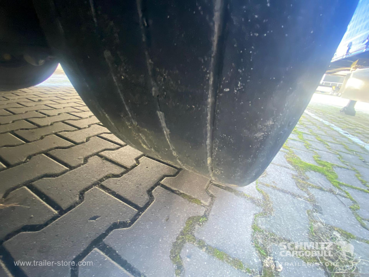 SCHMITZ Curtainsider Mega - Curtainsider semi-trailer: picture 2 SCHMITZ Curtainsider Mega - Curtainsider semi-trailer: picture 2