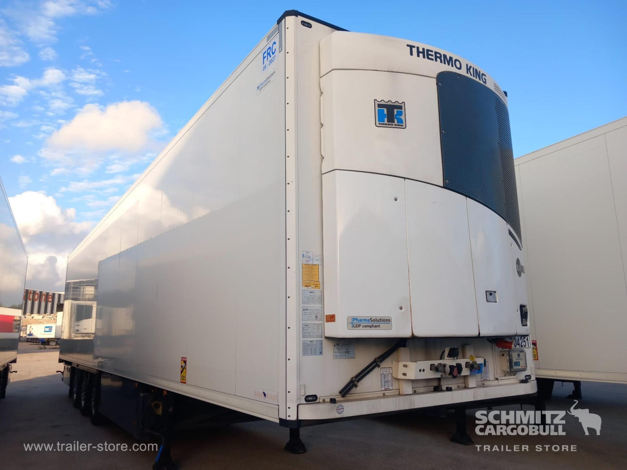 SCHMITZ Reefer Standard Double deck - Isothermal semi-trailer: picture 1 SCHMITZ Reefer Standard Double deck - Isothermal semi-trailer: picture 1