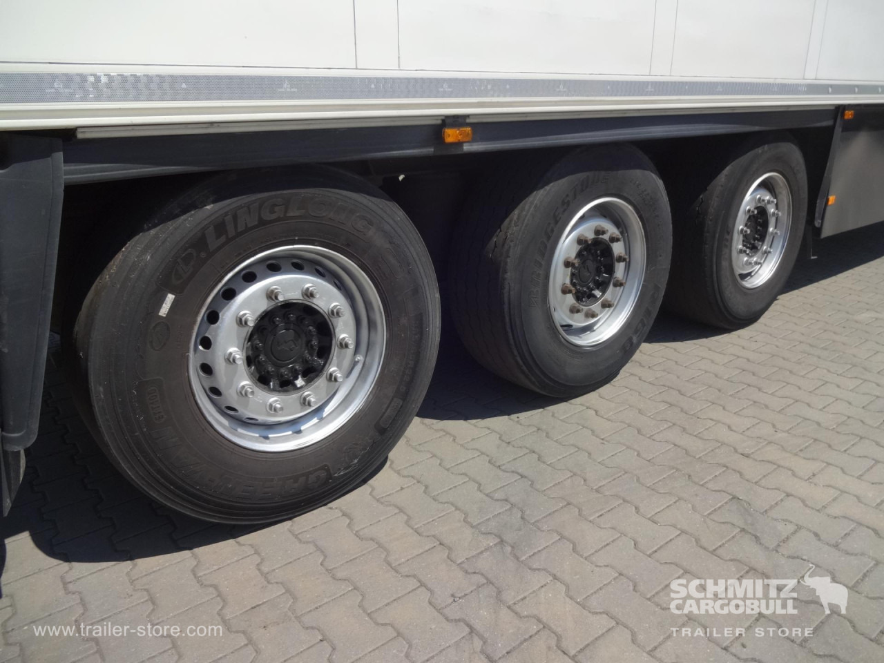 Isothermal semi-trailer SCHMITZ Reefer Standard Double deck: picture 11 Isothermal semi-trailer SCHMITZ Reefer Standard Double deck: picture 11