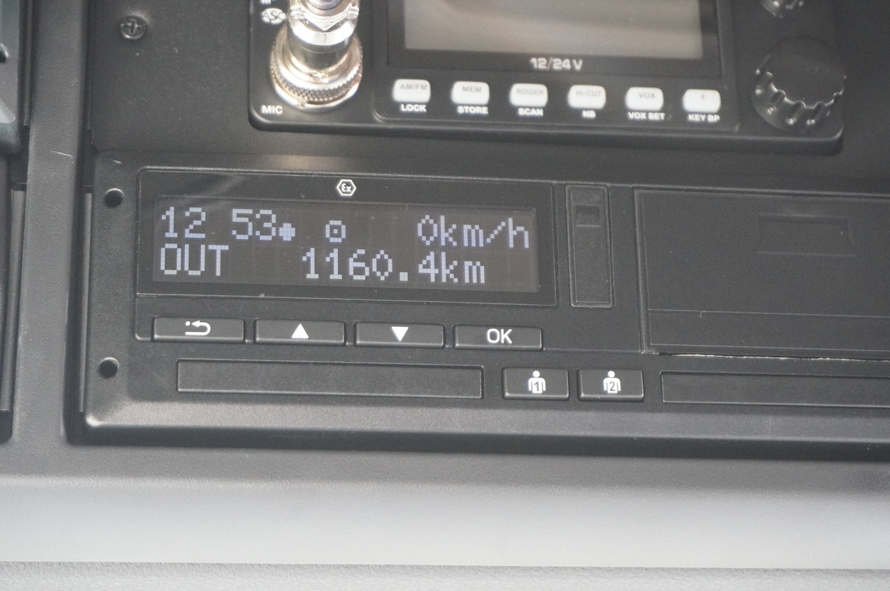 DAF XF 450 6x2 NEW / 2025 / NEW Lamberet 18 EPAL Refrigerator / Carrier Supra 850 / No mileage - Refrigerator truck: picture 2 DAF XF 450 6x2 NEW / 2025 / NEW Lamberet 18 EPAL Refrigerator / Carrier Supra 850 / No mileage - Refrigerator truck: picture 2