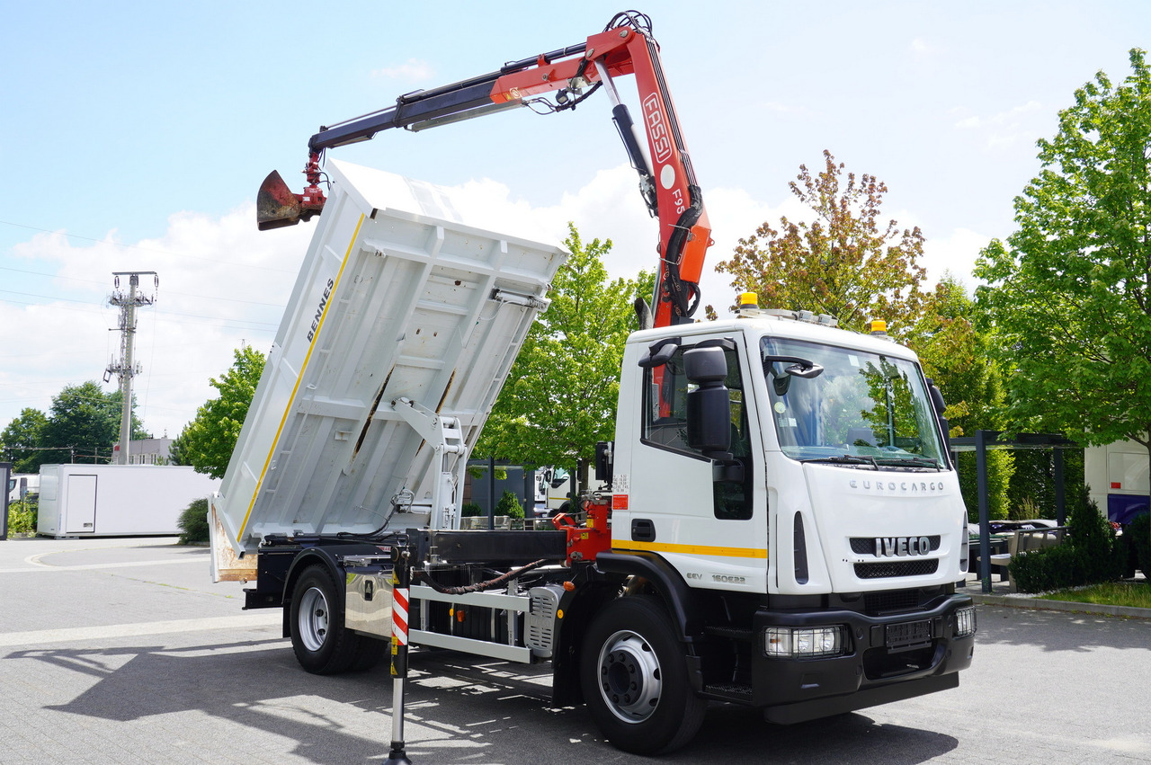 IVECO Eurocargo 160E22 EEV Dump truck / Bortmatic / Crane FASSI F95A.0.22 - Tipper, Crane truck: picture 3 IVECO Eurocargo 160E22 EEV Dump truck / Bortmatic / Crane FASSI F95A.0.22 - Tipper, Crane truck: picture 3