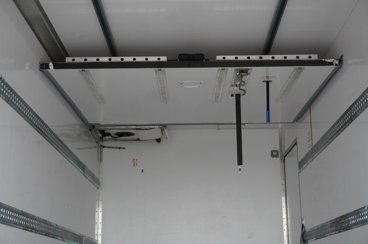Refrigerator truck IVECO Eurocargo 190-280L E6 / 19t / 19 euro pallets / Bitemperature: picture 18