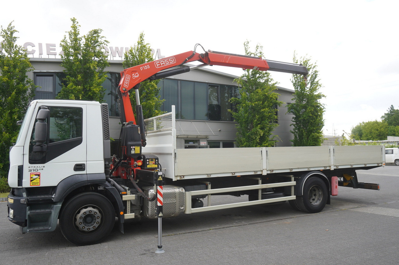 IVECO STRALIS 19.310 E6 / Flatbed 19 EPAL / FASSI F135 / 225 MTH! / 5.7 T - Crane truck, Crane truck: picture 4 IVECO STRALIS 19.310 E6 / Flatbed 19 EPAL / FASSI F135 / 225 MTH! / 5.7 T - Crane truck, Crane truck: picture 4