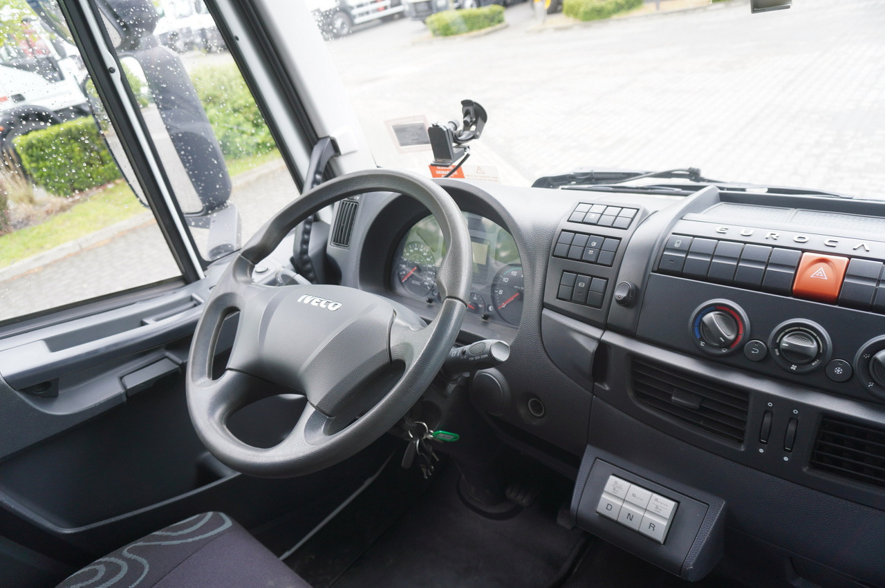 Tow truck Iveco Eurocargo 150 E25 / 90 tho. km !!! / Tow truck: picture 26