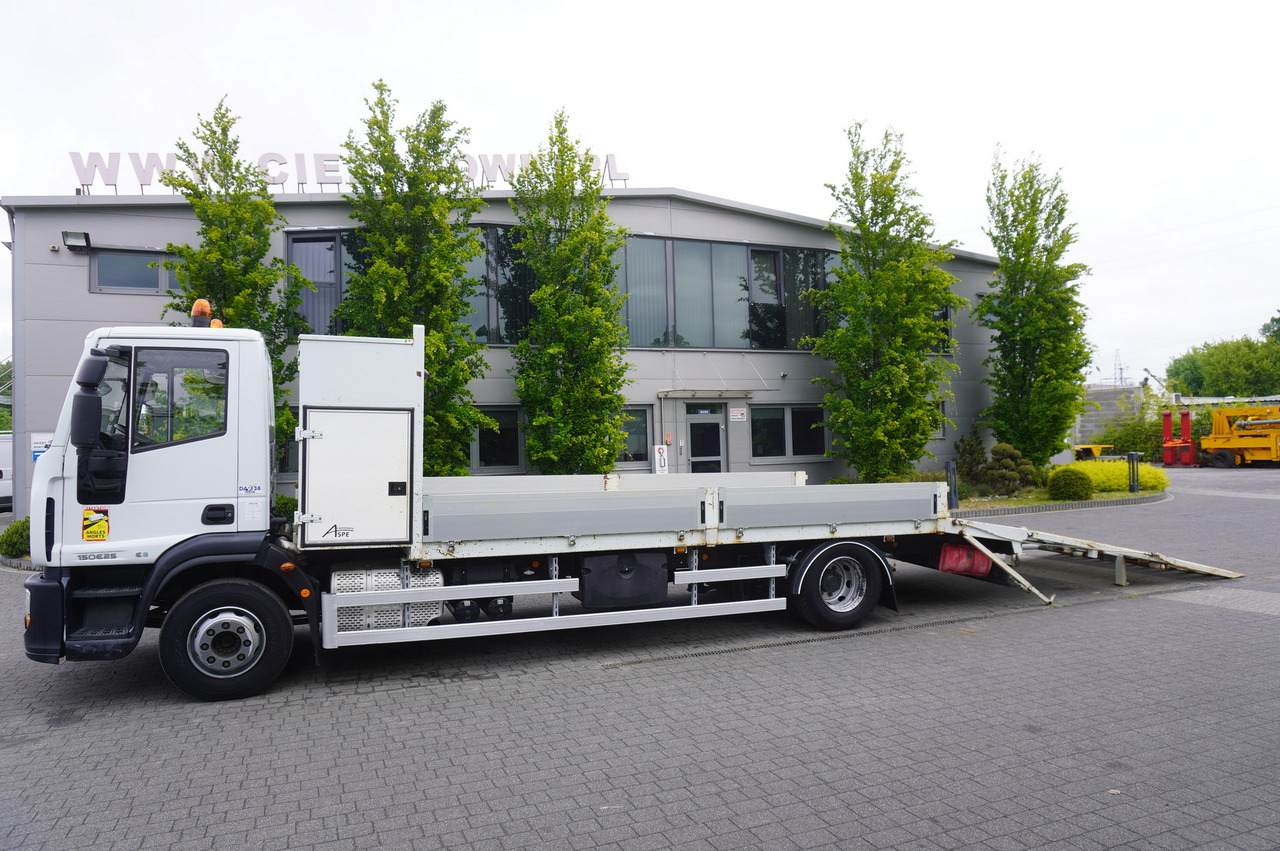 Tow truck Iveco Eurocargo 150 E25 / 90 tho. km !!! / Tow truck: picture 12