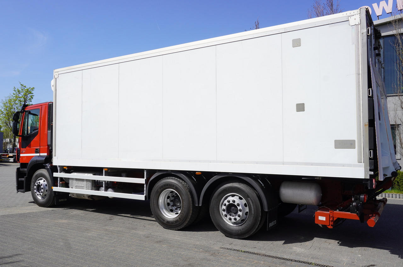 Iveco Stralis 310 6×2 E6 Refrigerator/ ATP/FRC / 18 pallets / Tail lift - Refrigerator truck: picture 3 Iveco Stralis 310 6×2 E6 Refrigerator/ ATP/FRC / 18 pallets / Tail lift - Refrigerator truck: picture 3